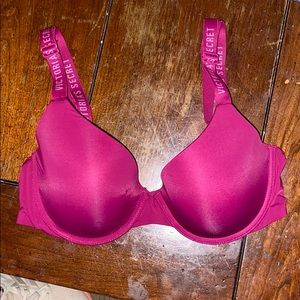 VS t shirt bra